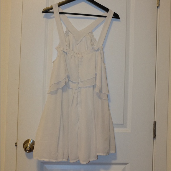 White Ruffled Sleeveless Dress - Picture 3 of 3